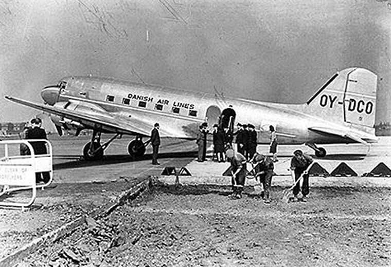Dakota requested landing instructions but never arrived in Miami.