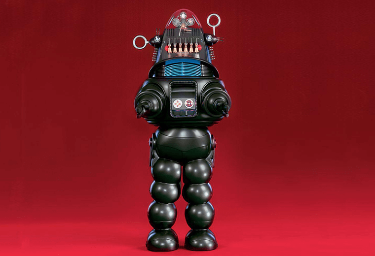 Robosapien has nothing on our Robby.