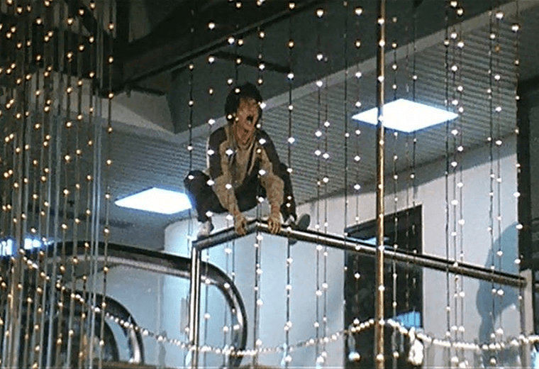 The mall scene – Police Story (1985)