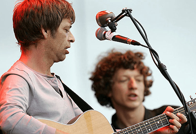 The La's on stage