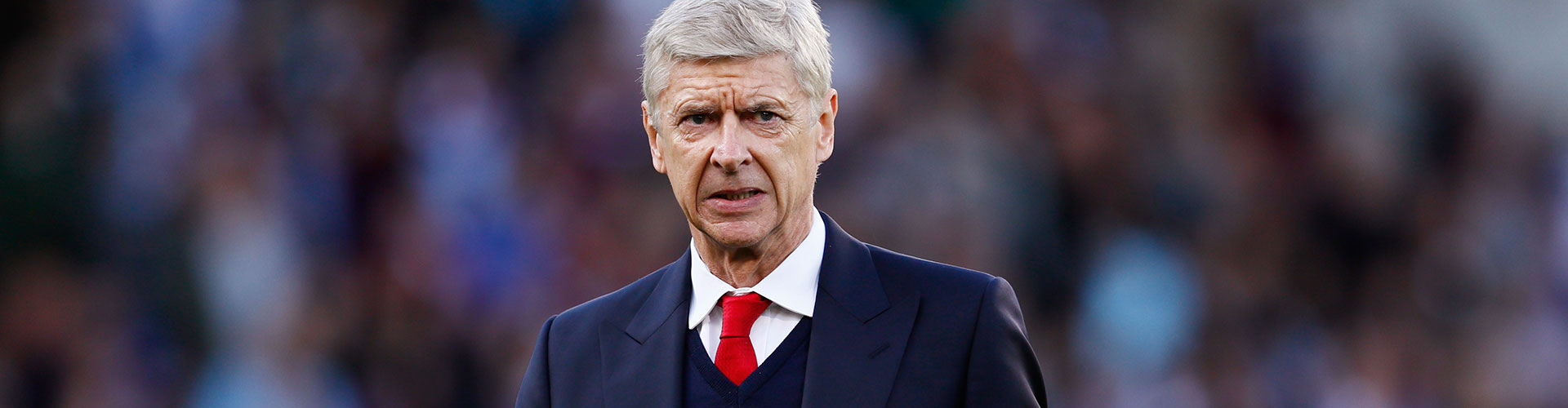 Should Arsène Wenger swap Arsenal for England?