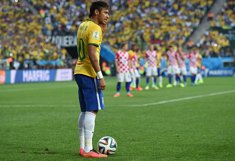 Neymar: Santos to Barcelona - £71.5 million.