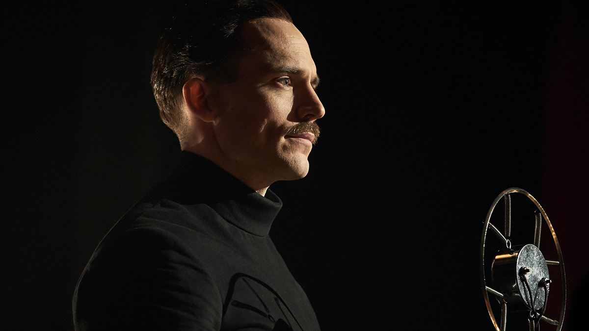 Sam Claflin as Oswald Mosley in Peaky Blinders