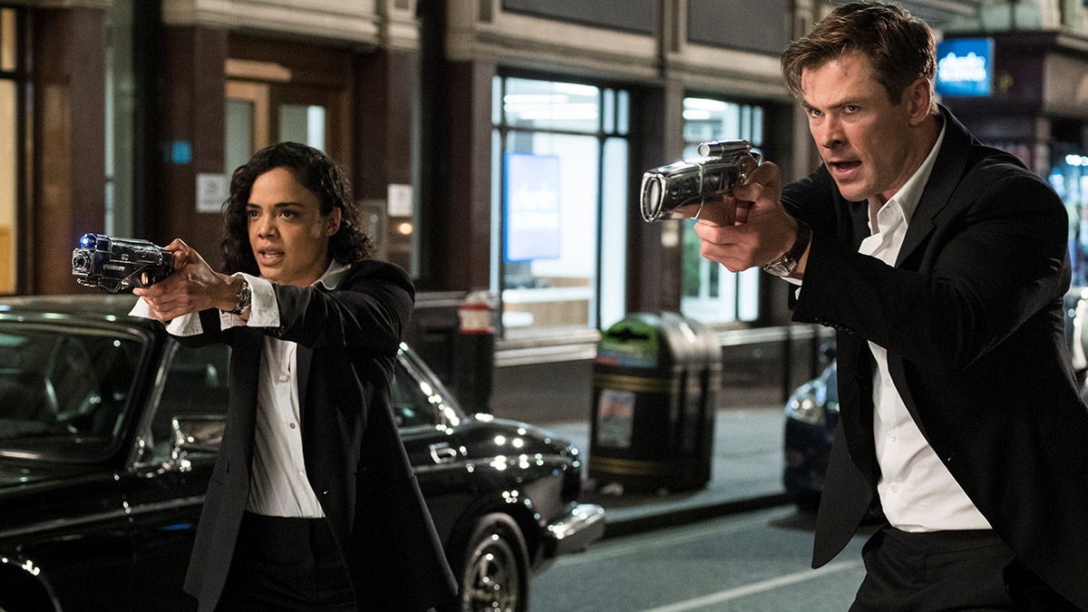 Tessa Thompson and Chris Hemsworth in Men In Black: International