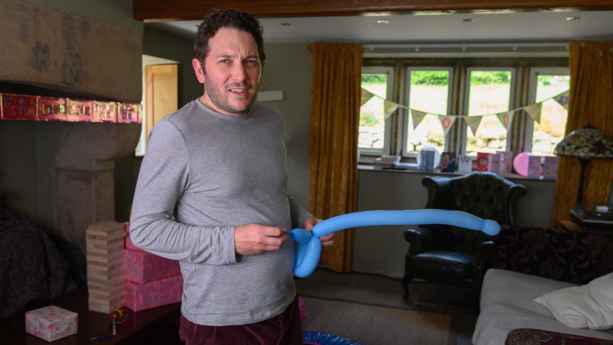 He's famous because of his looks out of 10 cats, and jon richardson's career, wages, net worth, awards. Jon Richardson Daughter - Jon Richardson and Lucy Beaumont interview | Virgin Media