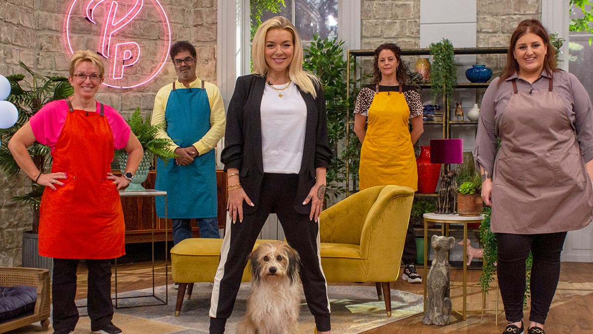 Pooch Perfect host Sheridan Smith and contestants, plus a dog