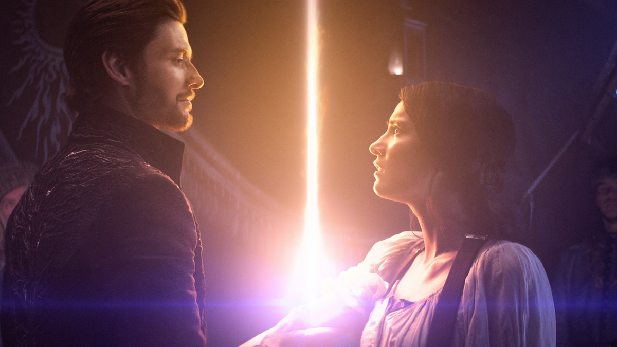 Ben Barnes and Jessie Mei Li in Shadow And Bone