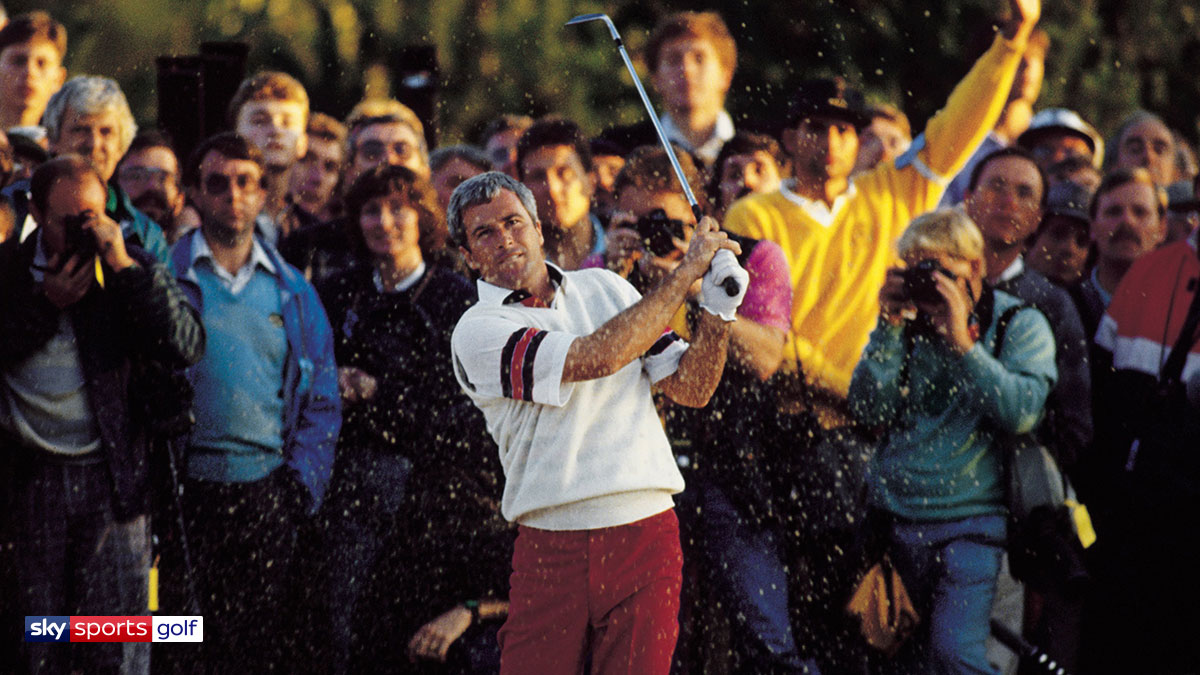 Curtis Strange playing at the 1989 US Open