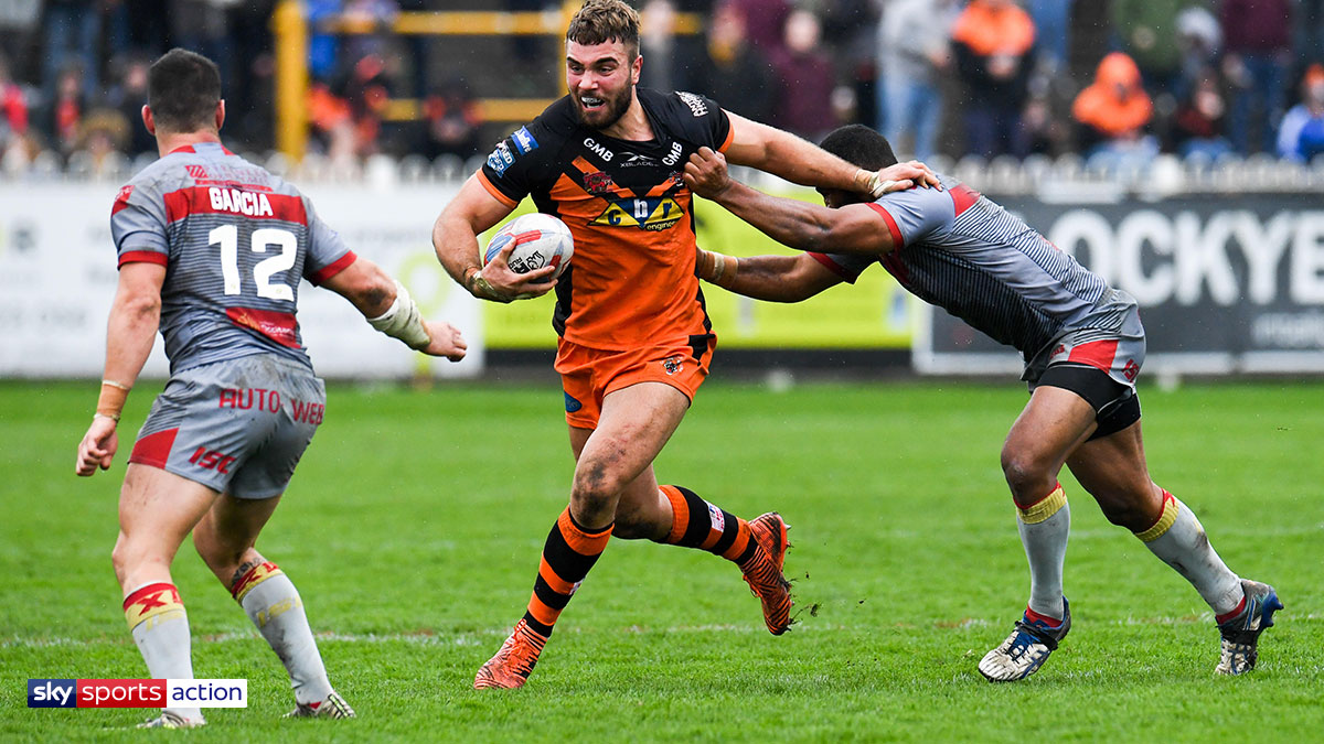 Paul McShane playing in the Betfred Super League for Castleford Tigers