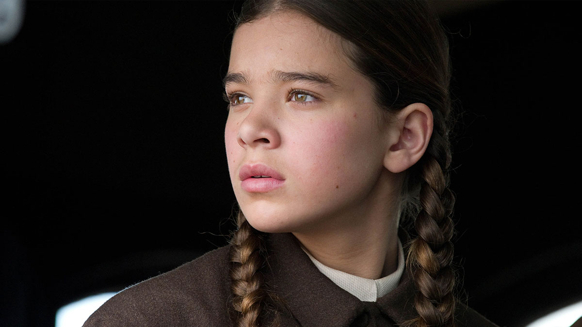 Hailee Steinfeld as Mattie in True Grit (2010)